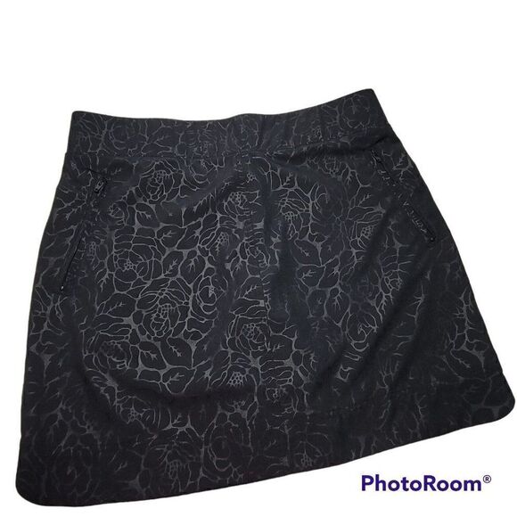 Orvis Skort Women Medium Black Rose Embossed Print Mesh Inner Short Pull On Golf - Picture 1 of 12